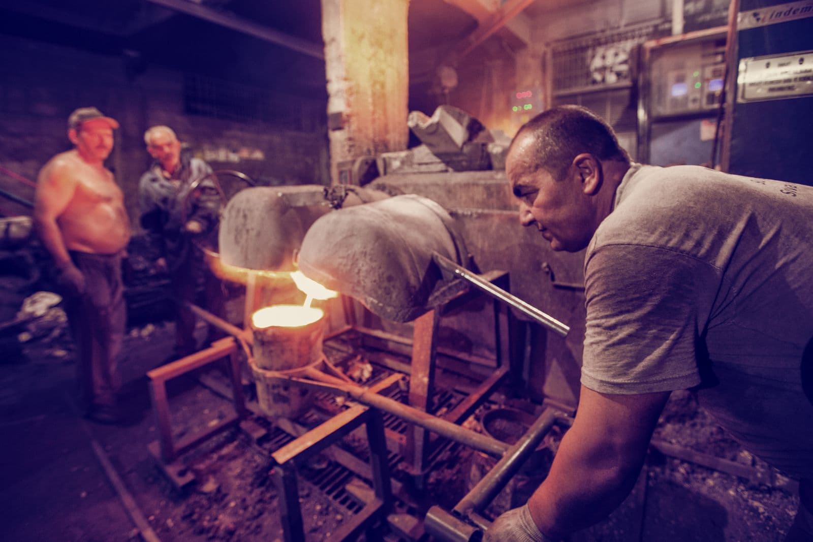 Refractory products manufactured by DFP India for induction furnaces and foundries